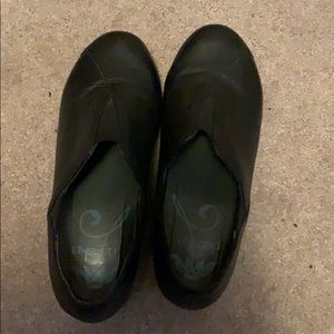 Dansko black shoes